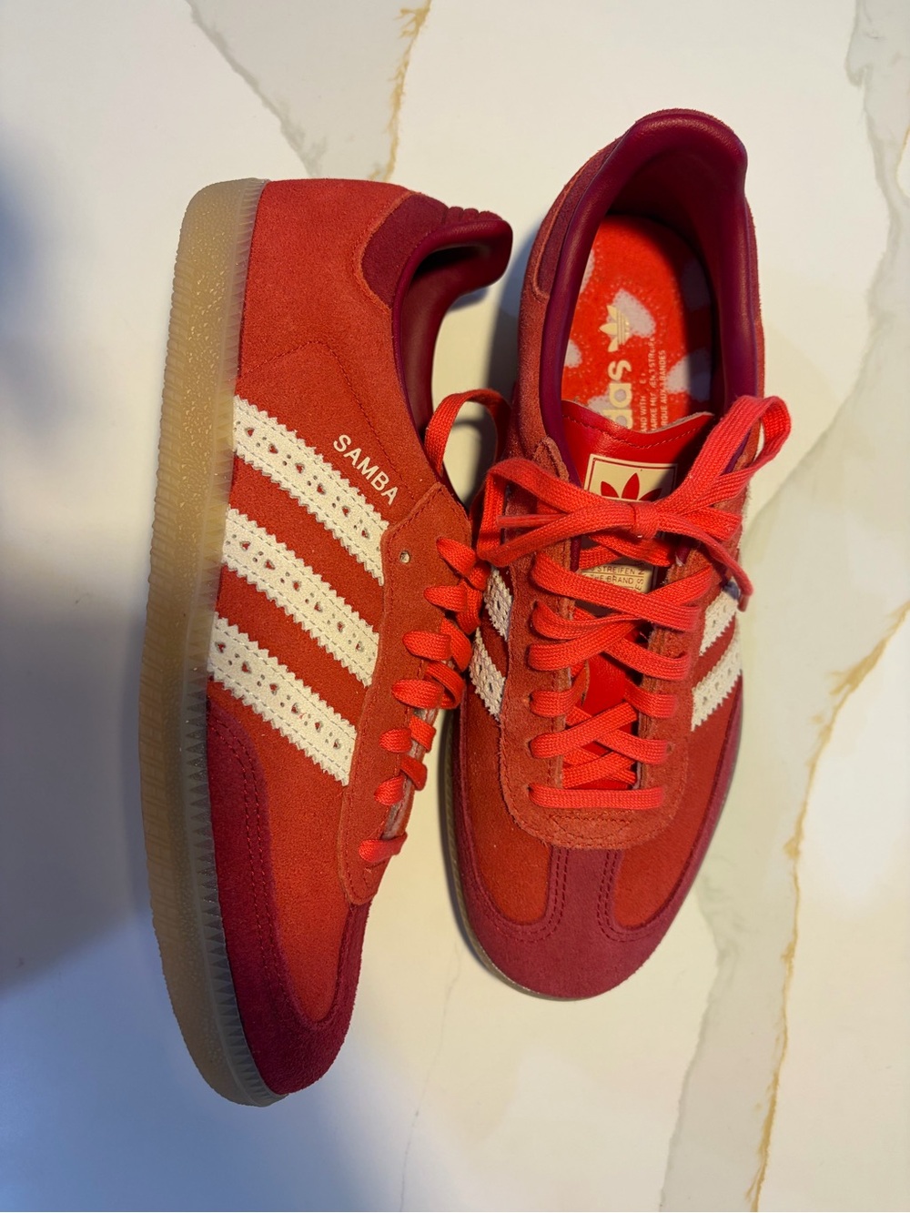 Adidas Samba Valentine’s limited edition Suede Sneakers Red & White 8 women - Picture 6 of 11